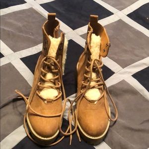 Faux fur lined boots